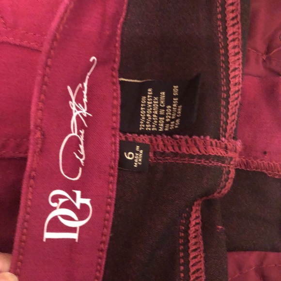 Burgundy DG2 jeans - Picture 7 of 7
